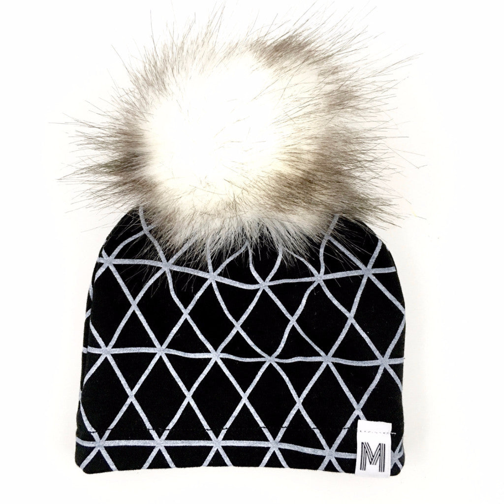 Beanie with fur pom pom - Grid