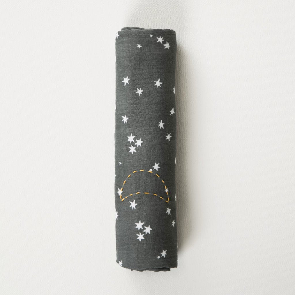 Trendy Baby Gifts blanket in collaboration with Rylee and Cru