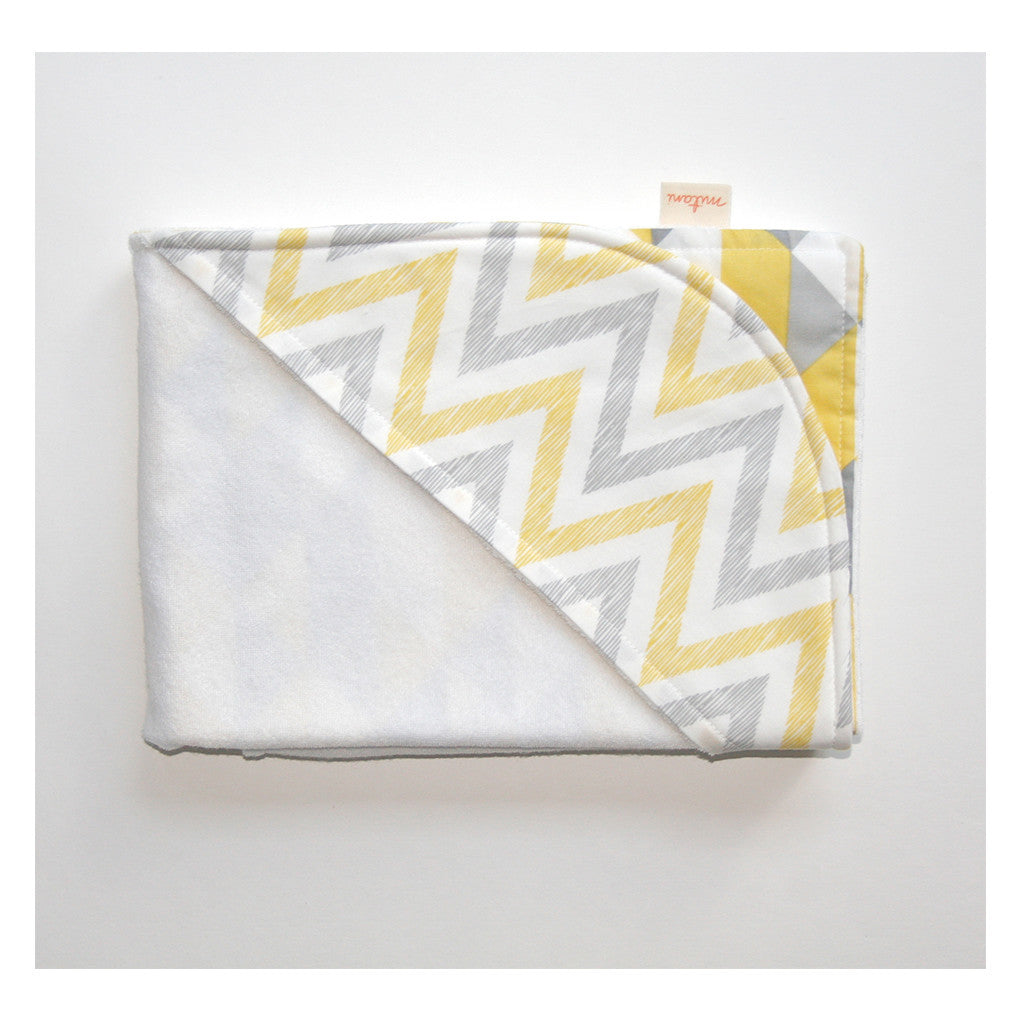 Organic Hooded Towel - Chevron yellow and grey
